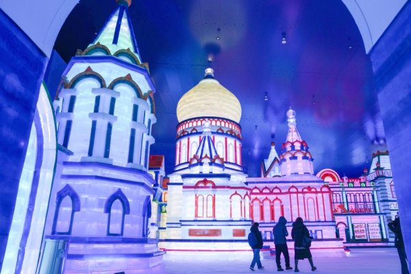 联华配资 四季冰雪项目引领中国“冰城”春季旅游热潮