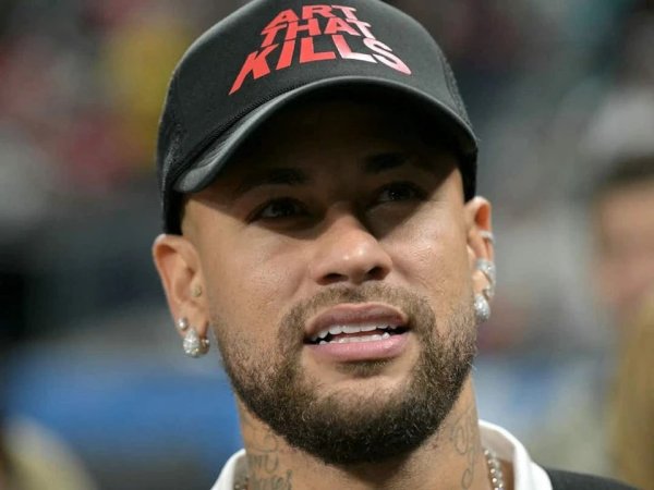 文商期货配资 内马尔抨击金球奖结果，称拉菲尼亚的排名是“天大的笑话”