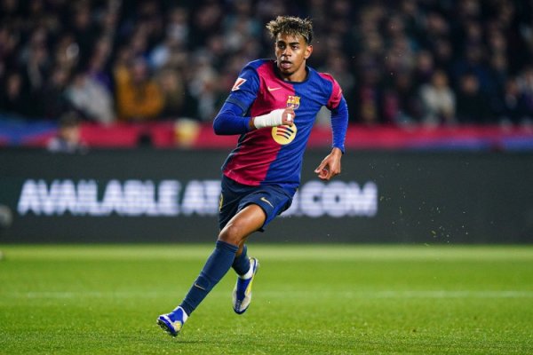 富瑞众投 世体: 世界足球先生明年一月颁发, 国家德比是亚马尔绝佳展示舞台